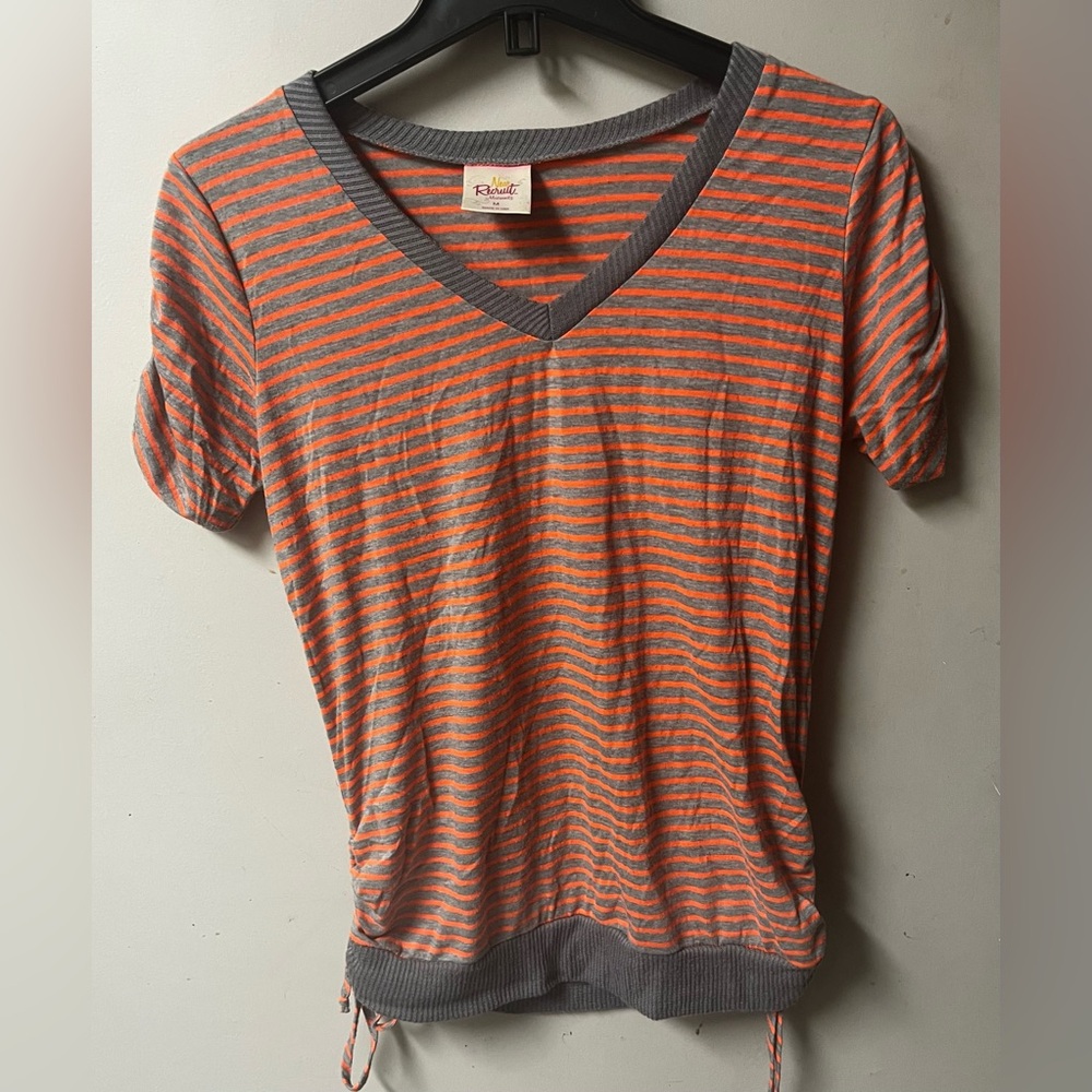 Women's Maternity V-Neck Striped Tee in Orange and Gray